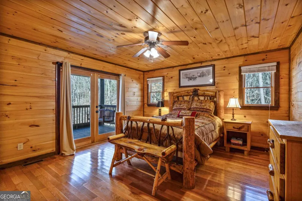 166 Dallas LN Blue Ridge, GA 30513