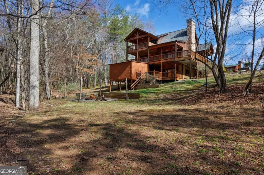 166 Dallas LN Blue Ridge, GA 30513