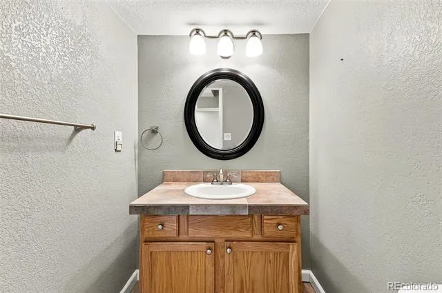 9815 Spring Hill Street Highlands Ranch, CO 80129