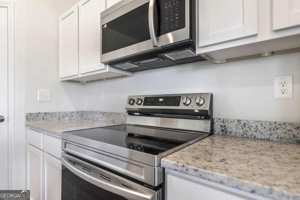403 Georgian WALK Byron, GA 31008