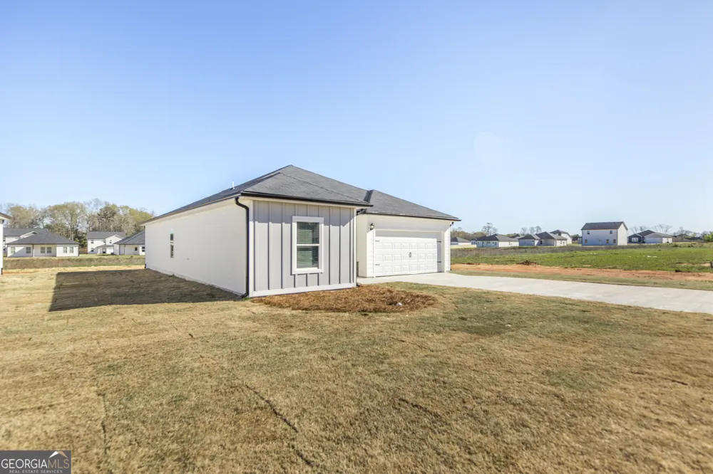 403 Georgian WALK Byron, GA 31008