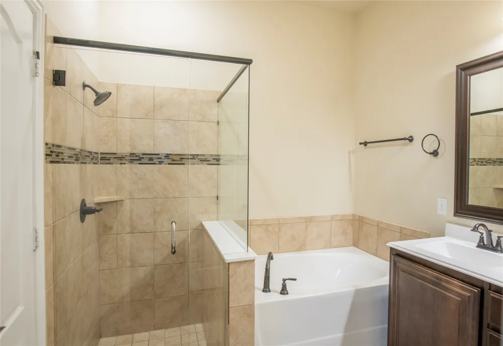 1305 Starlight Avenue Aubrey, TX 76227