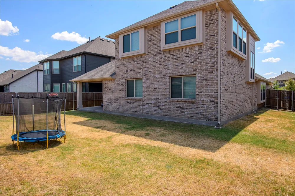 1305 Starlight Avenue Aubrey, TX 76227