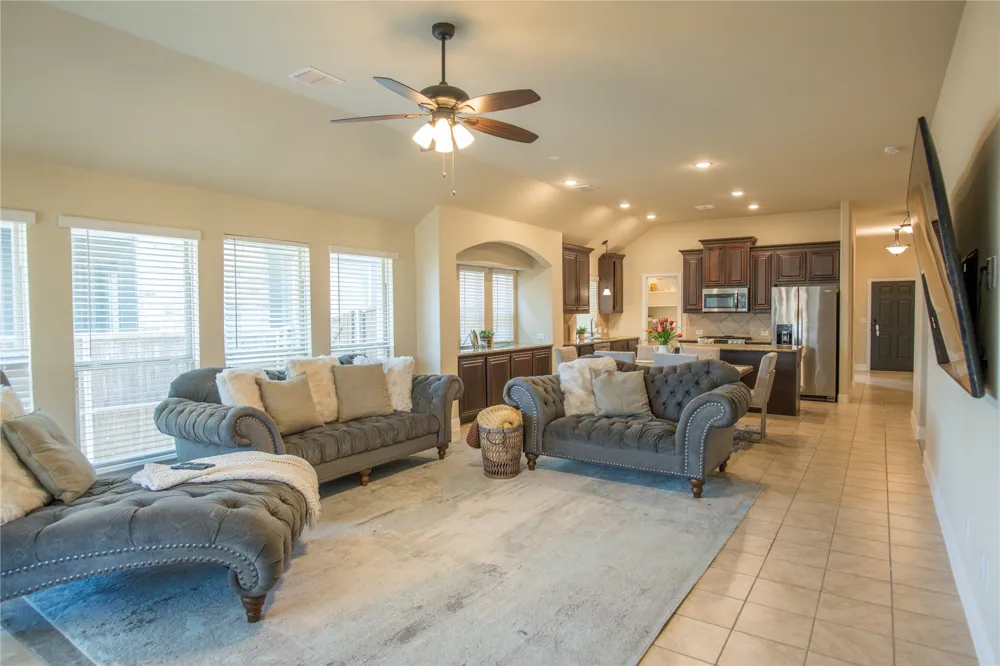 1305 Starlight Avenue Aubrey, TX 76227