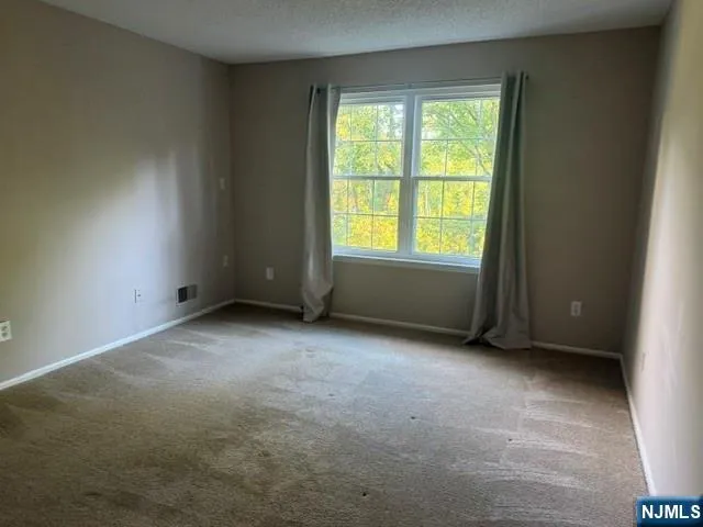 335 Linden Street Mahwah, NJ 07430