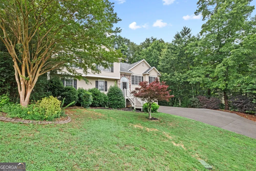 122 Brookhaven LN Canton, GA 30114