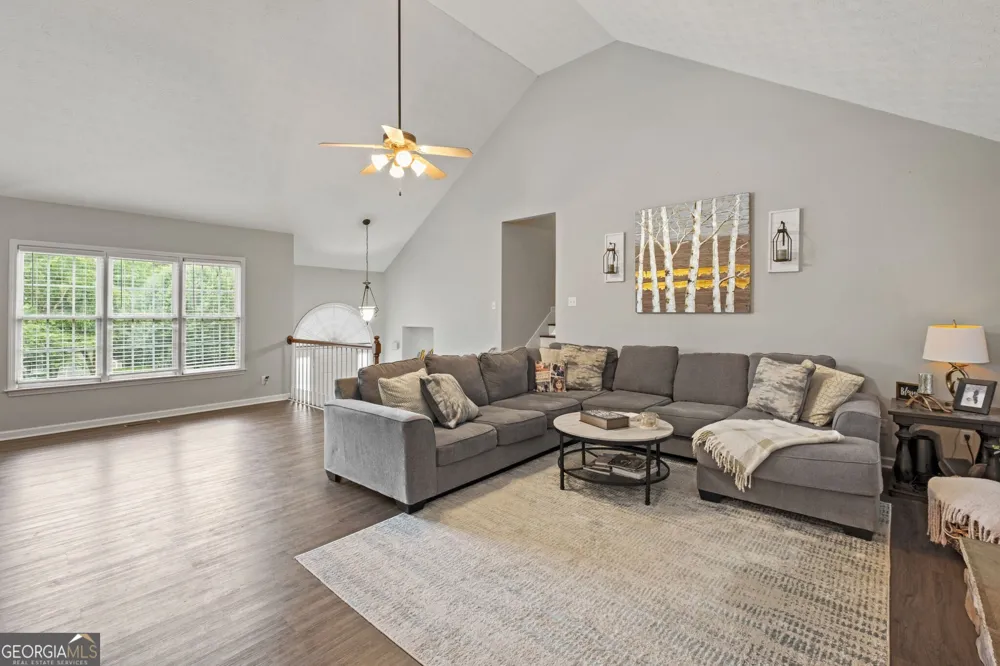122 Brookhaven LN Canton, GA 30114