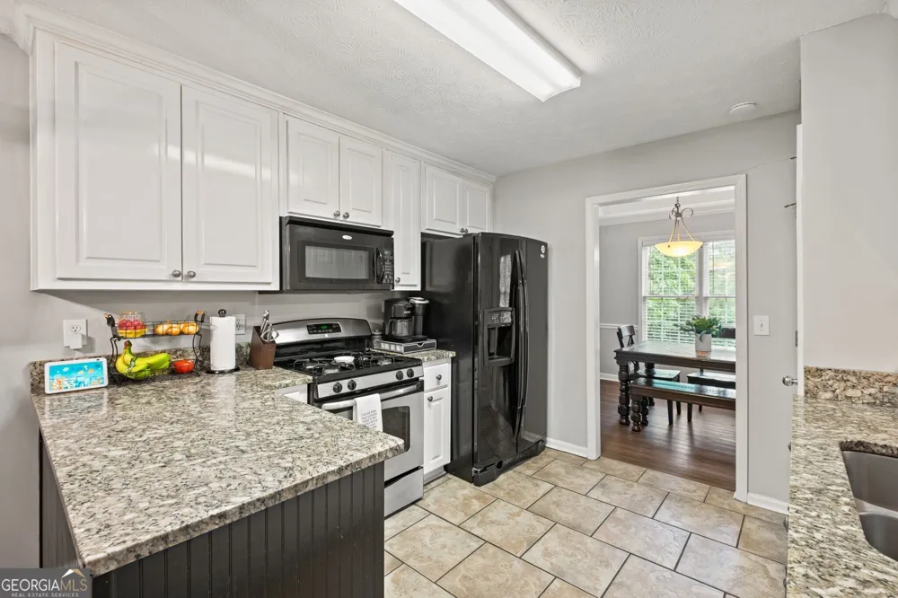 122 Brookhaven LN Canton, GA 30114