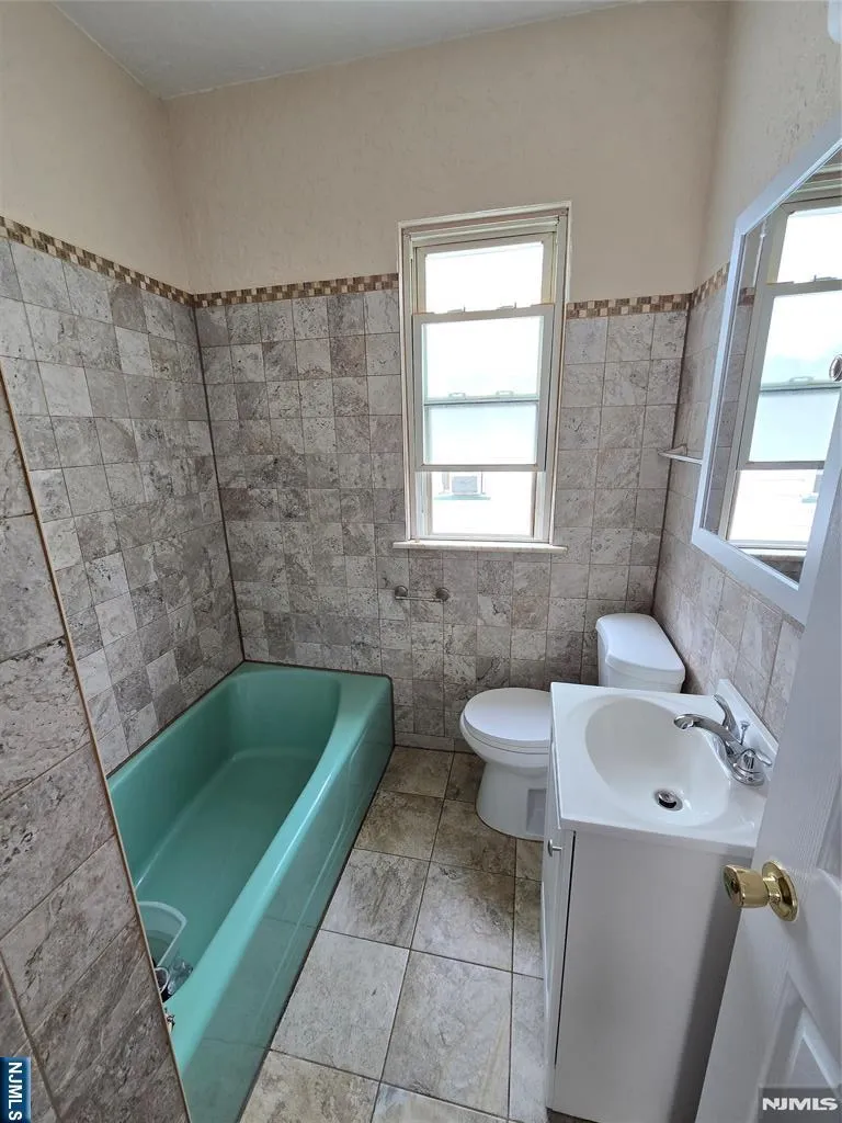158 Knapp Avenue 2 Clifton, NJ 07011