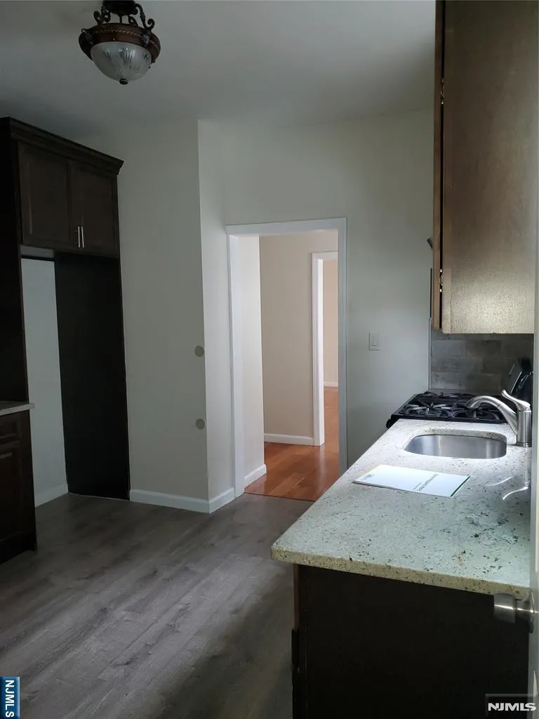 71 Aycrigg Avenue Passaic, NJ 07055