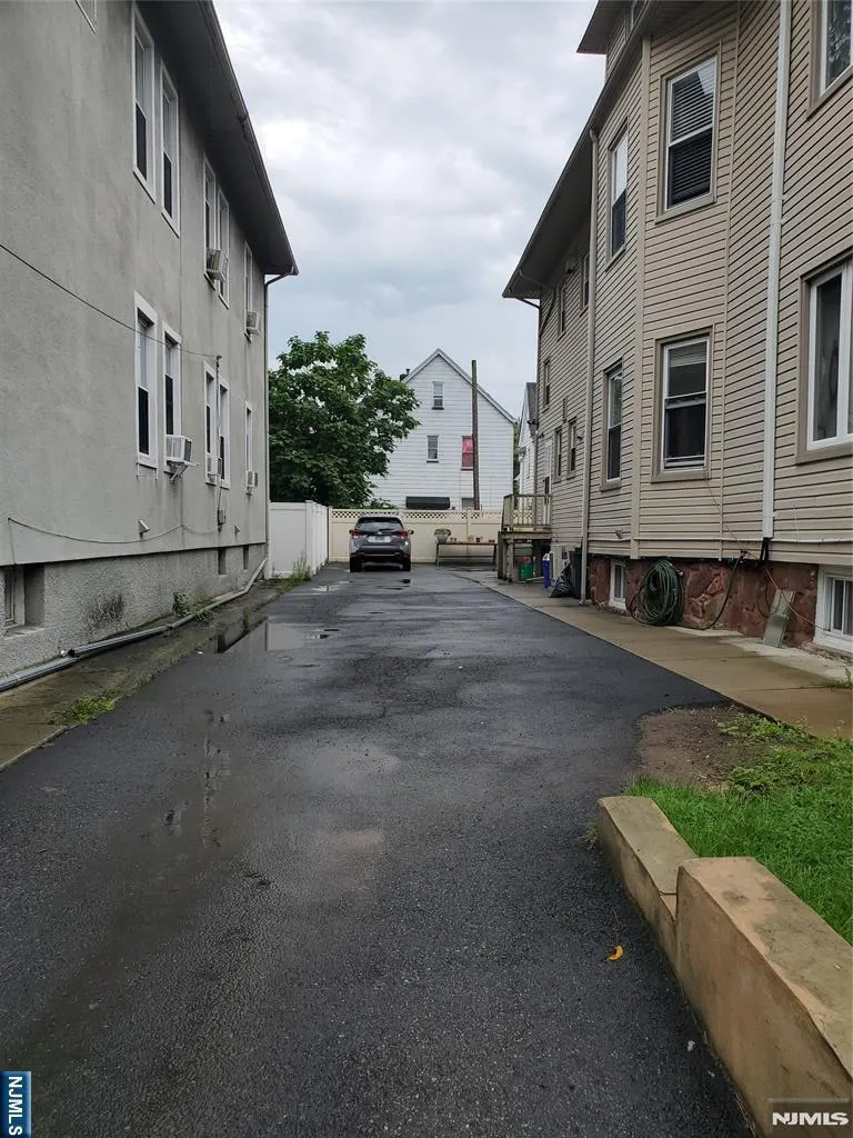 71 Aycrigg Avenue Passaic, NJ 07055