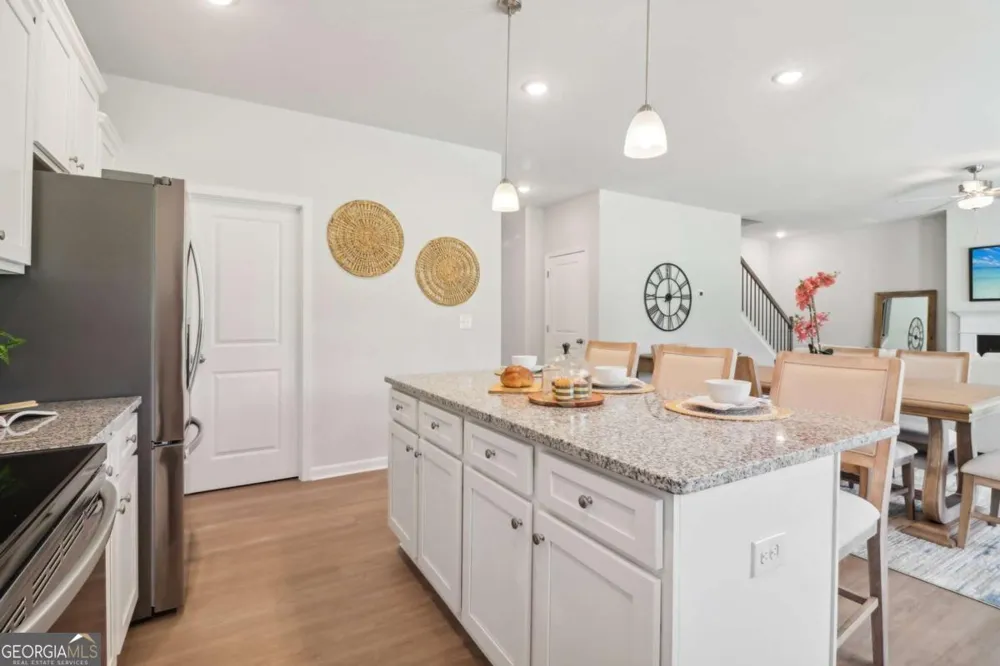 3716 Heron Creek CT Loganville, GA 30052