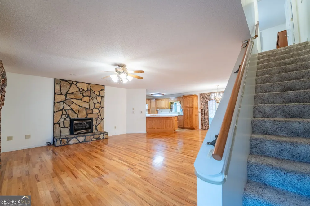 1327 Pinnacle DR Clayton, GA 30525