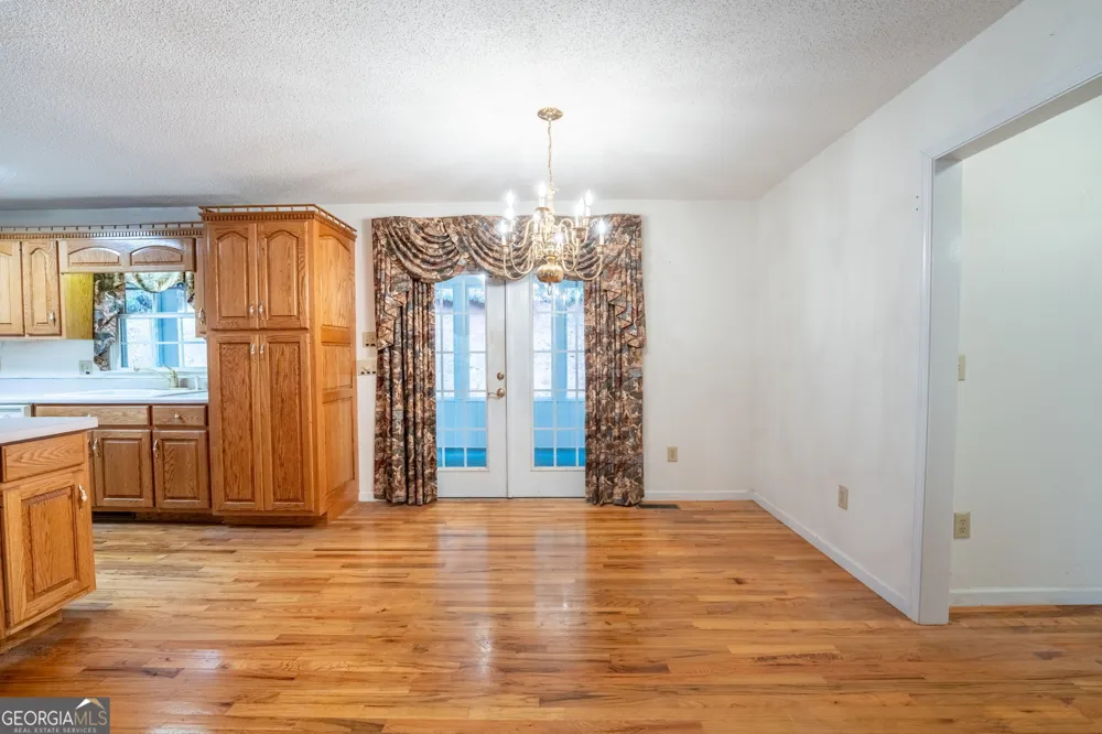 1327 Pinnacle DR Clayton, GA 30525