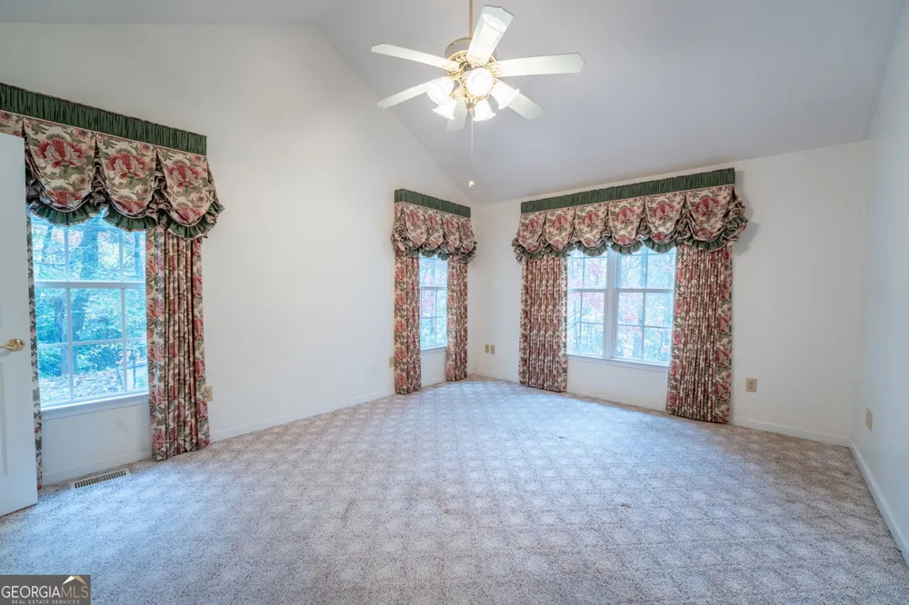 1327 Pinnacle DR Clayton, GA 30525