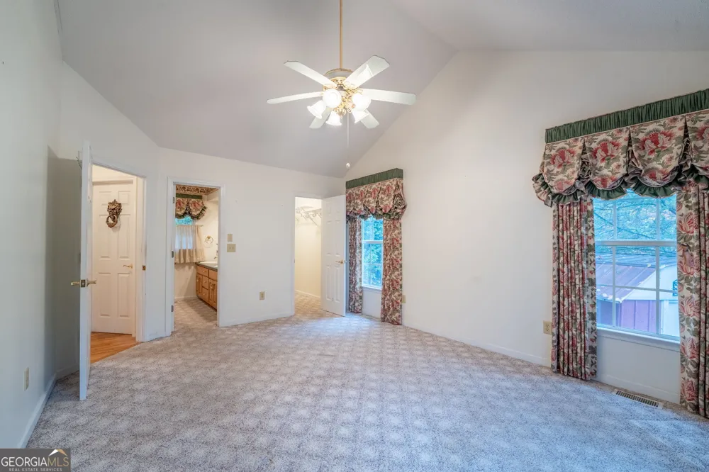 1327 Pinnacle DR Clayton, GA 30525