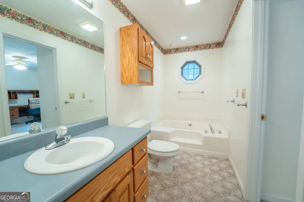 1327 Pinnacle DR Clayton, GA 30525