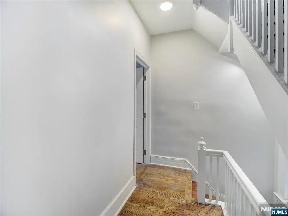 762 Summer Avenue Newark, NJ 07104