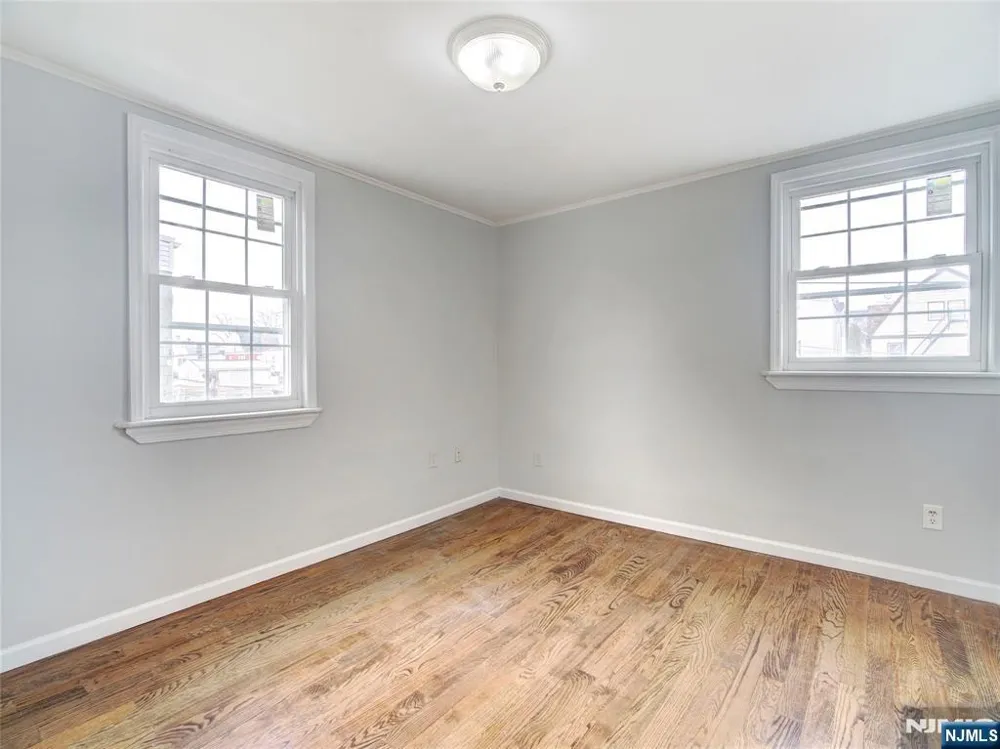 762 Summer Avenue Newark, NJ 07104