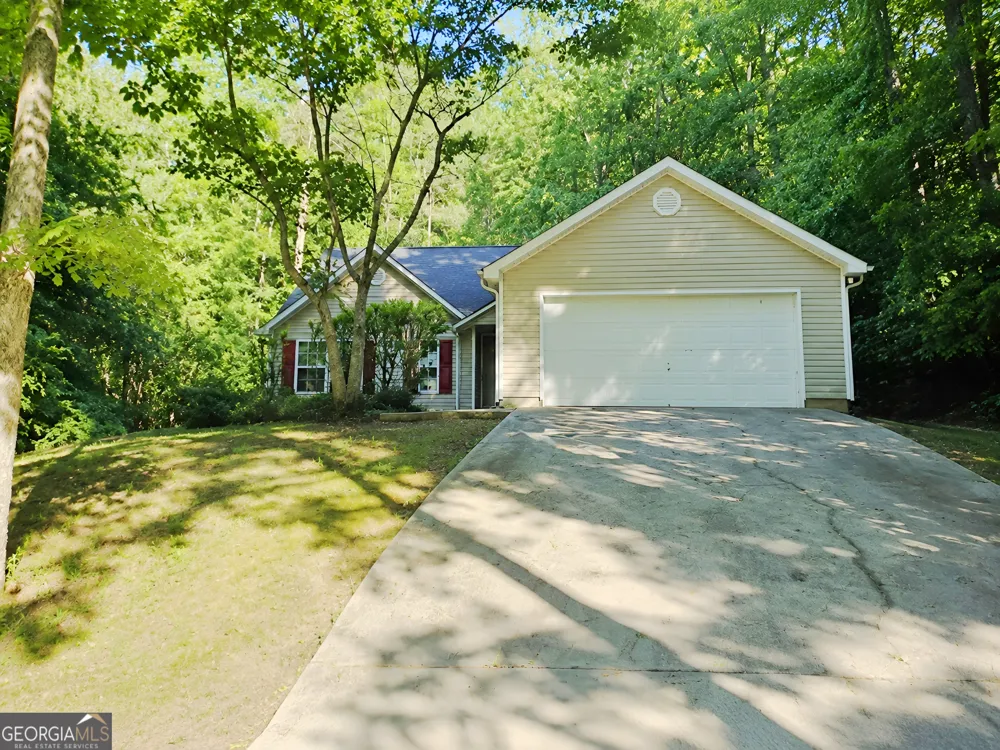 300 Lakeside DR Covington, GA 30016