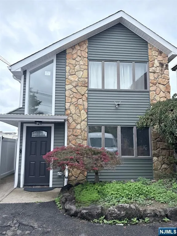38 Church Street Lodi, NJ 07644
