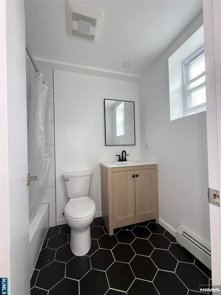 38 Church Street Lodi, NJ 07644