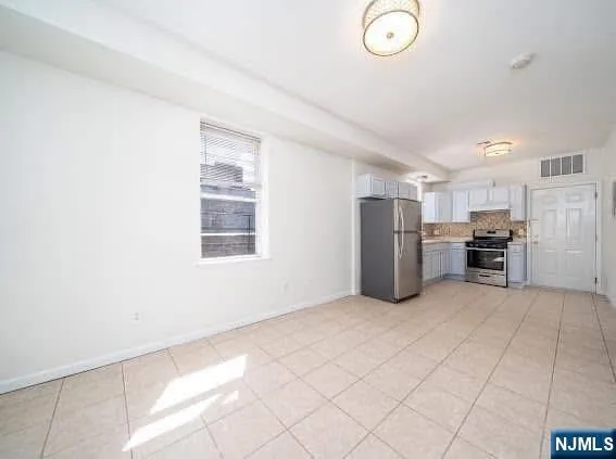 613 Ridge Road 2R Lyndhurst, NJ 07071