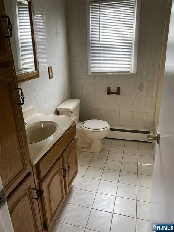 38 Rudolph Avenue 2 Elmwood Park, NJ 07407