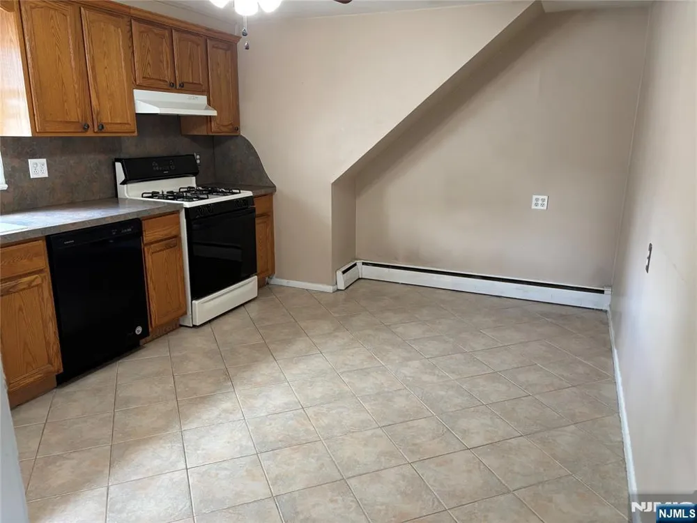 38 Rudolph Avenue 2 Elmwood Park, NJ 07407
