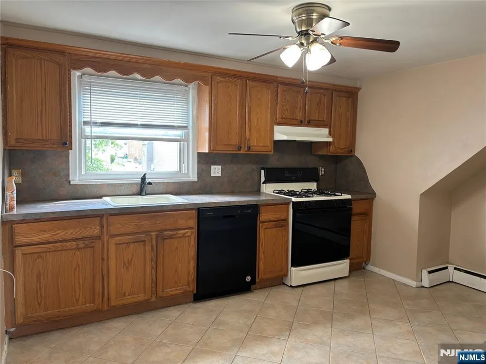 38 Rudolph Avenue 2 Elmwood Park, NJ 07407