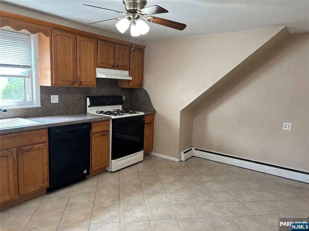 38 Rudolph Avenue 2 Elmwood Park, NJ 07407