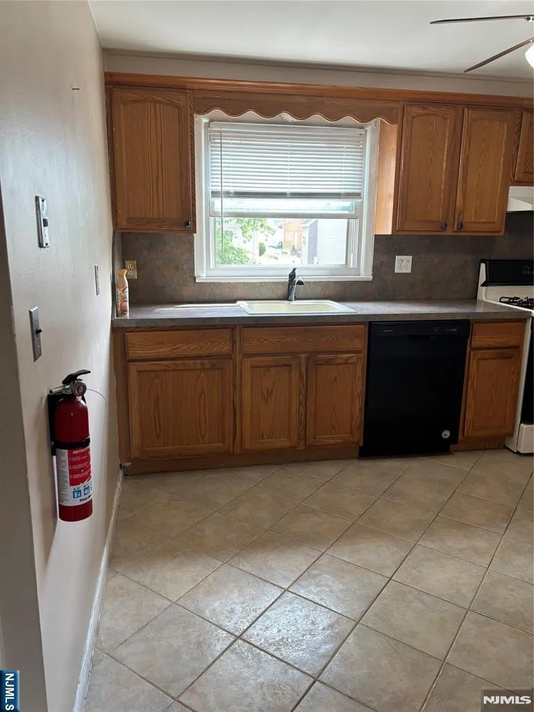38 Rudolph Avenue 2 Elmwood Park, NJ 07407