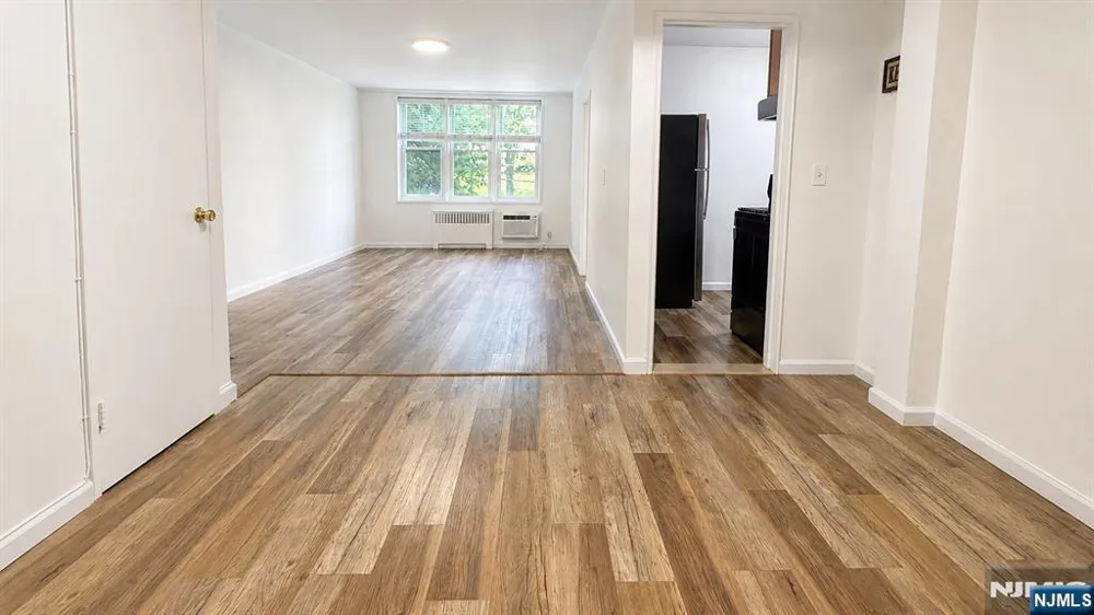 2160 Center Avenue 2L Fort Lee, NJ 07024
