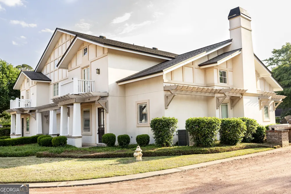 102 Arbor CT Dublin, GA 31021