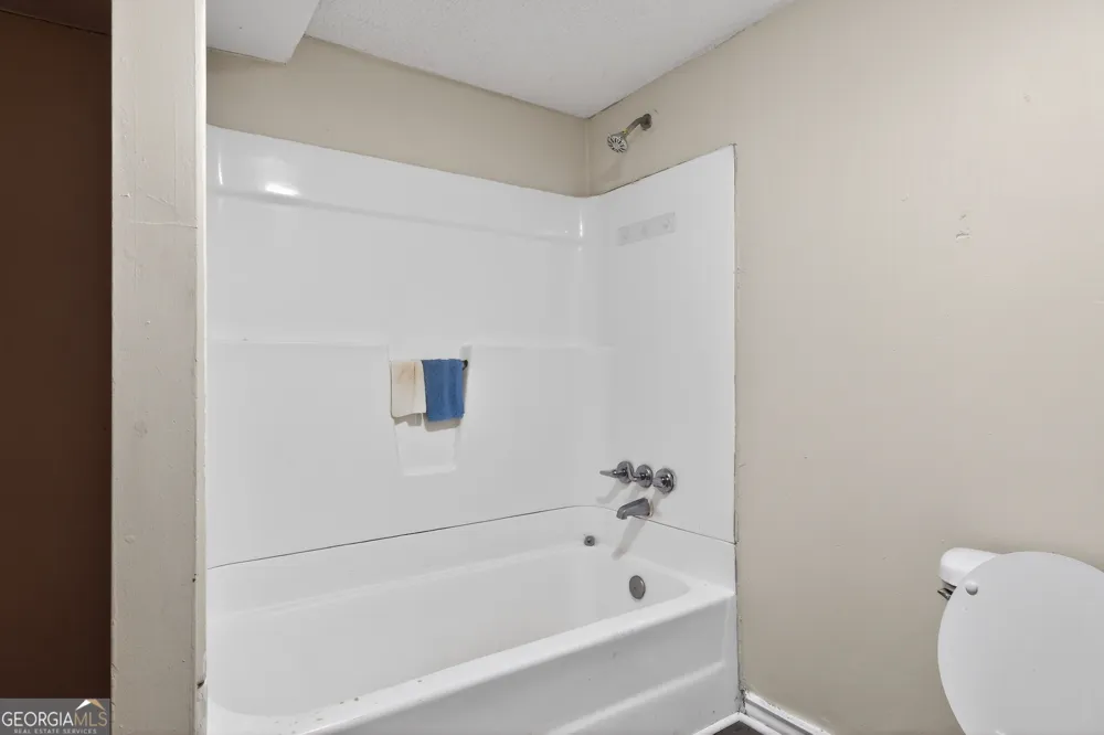 2128 Tiffany LN Lithonia, GA 30058