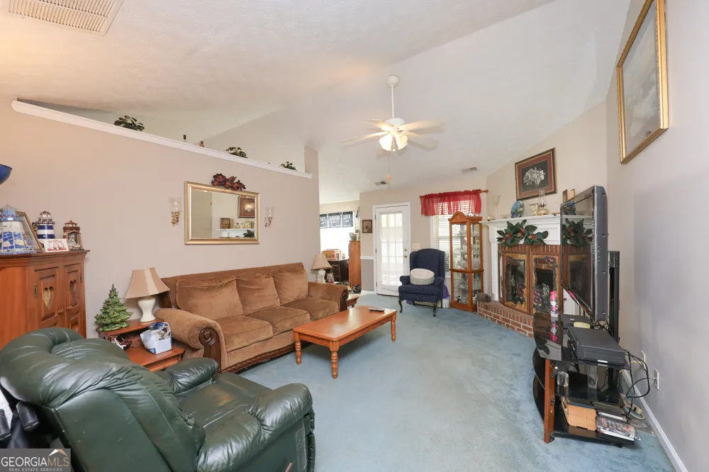 270 Roberts TRL Locust Grove, GA 30248