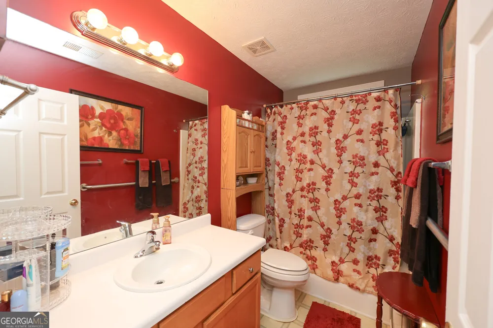270 Roberts TRL Locust Grove, GA 30248