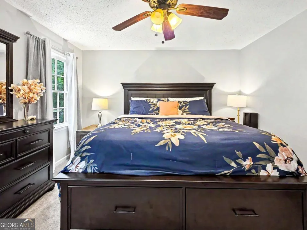 916 Little River LN Woodstock, GA 30189