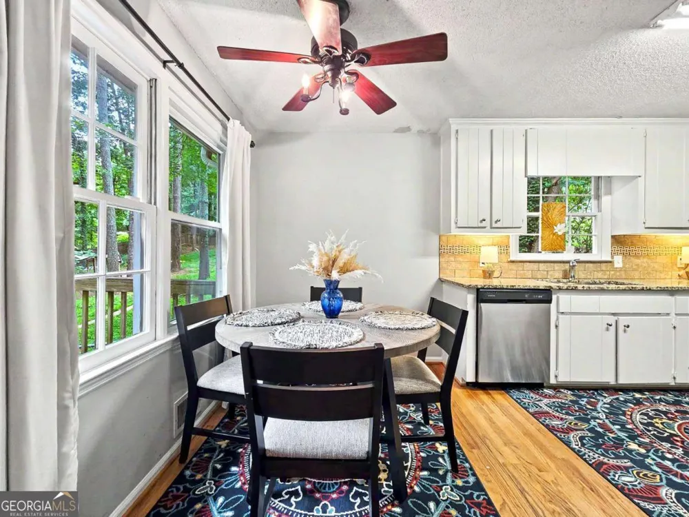 916 Little River LN Woodstock, GA 30189