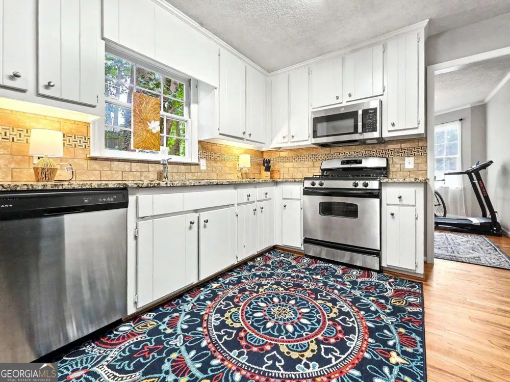 916 Little River LN Woodstock, GA 30189