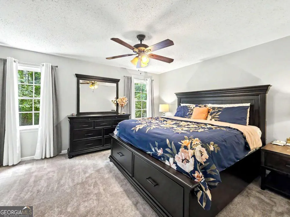 916 Little River LN Woodstock, GA 30189