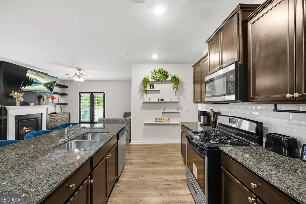 850 Bentley DR Fairburn, GA 30213