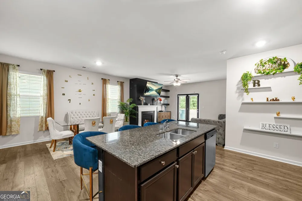 850 Bentley DR Fairburn, GA 30213