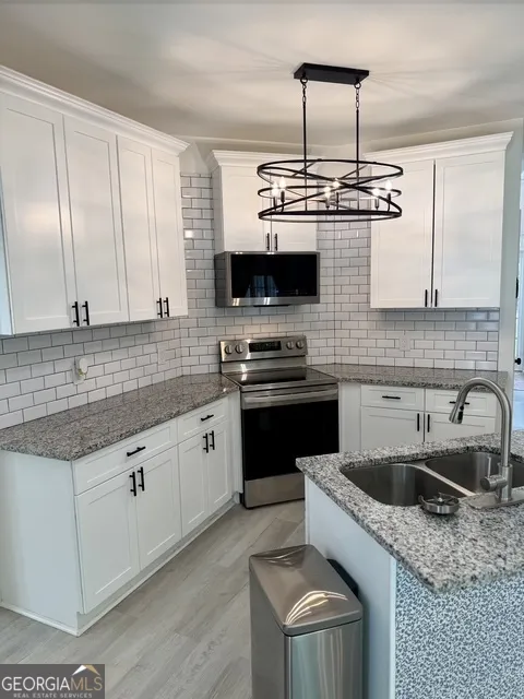 565 Fortune Ridge RD Stone Mountain, GA 30087