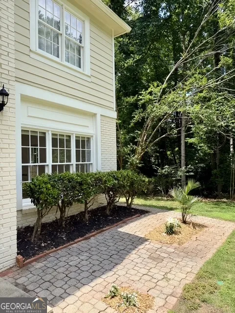 565 Fortune Ridge RD Stone Mountain, GA 30087