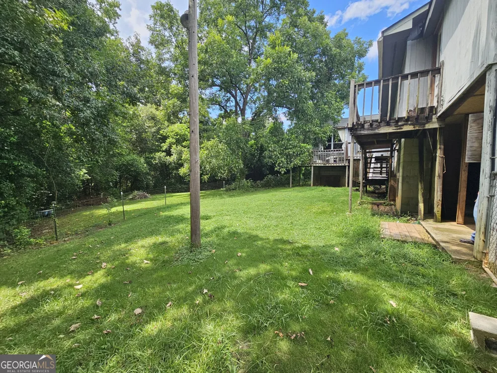 221 Brantley RD Warner Robins, GA 31093