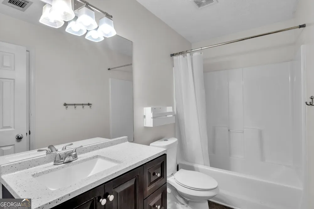 149 Marina CIR Jackson, GA 30233