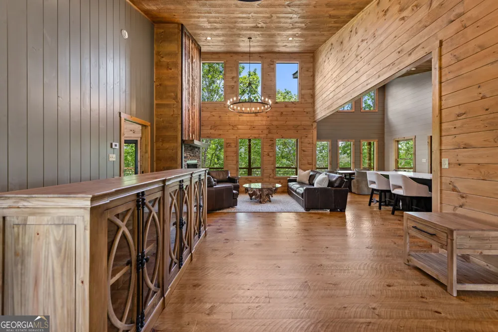 416 Windy Valley TRL Blue Ridge, GA 30513