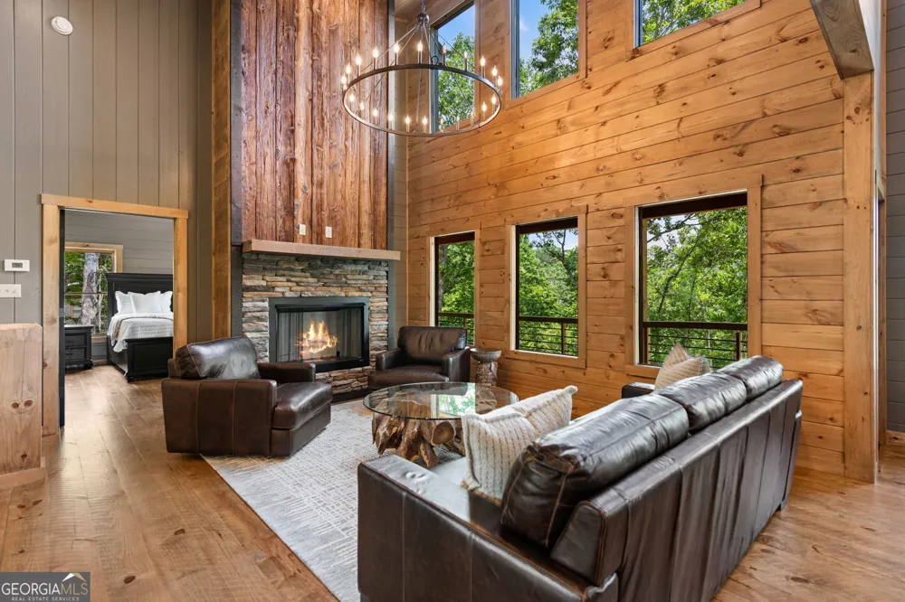 416 Windy Valley TRL Blue Ridge, GA 30513