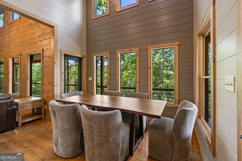 416 Windy Valley TRL Blue Ridge, GA 30513